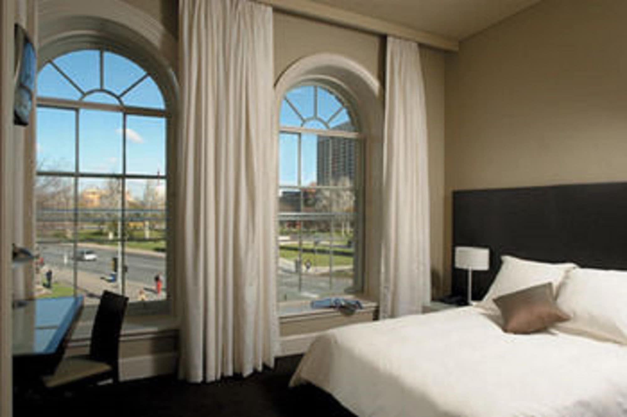 Adina Apartment Hotel Adelaide Treasury Eksteriør billede